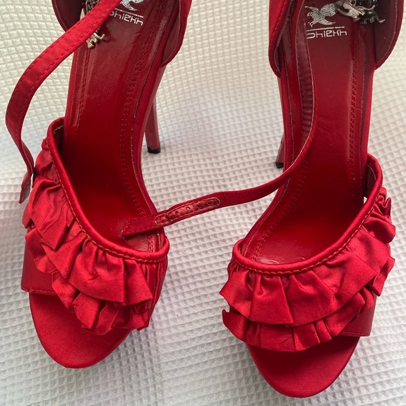 ♦️SOLD ♦️heels - Picture 2 of 13